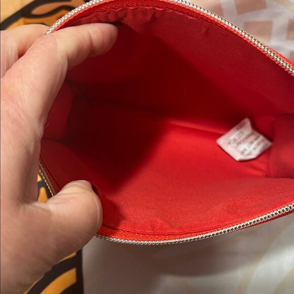 Kendra Scott Travel Pouch - Red - Picture 6 of 9